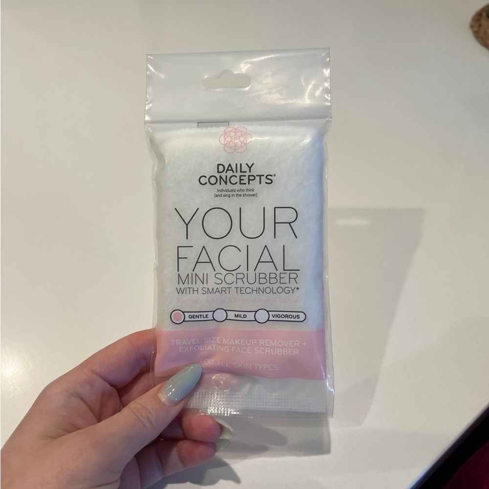 NWT! Daily Concept - Your Facial Mini Scrubber!!